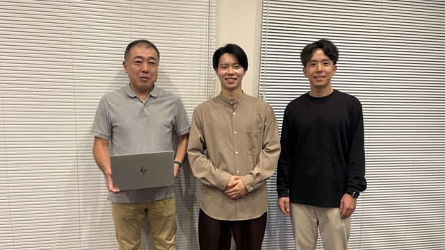 スパ&ラウンジ長潟様での導入支援の記念写真